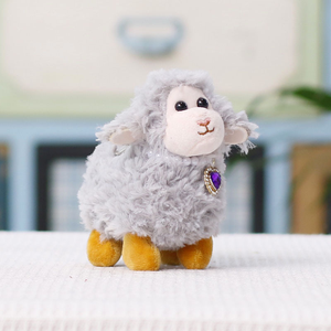 Gantungan Kunci Boneka Domba Lucu Grosir OEM Boneka Plush Lembut Custom Kartun Domba Mainan Hewan Isi Dakron untuk Hadiah Pernikahan - Product Image 4