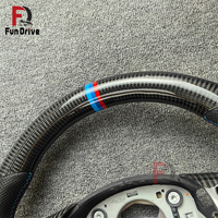 Volant personnalisé en fibre de carbone avec LED et palettes de commande pour E90 328i E60 E46 E92 E87 E92 M3 E39 X5 E70 X6 E71 E82