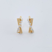 Boucles d'oreilles fines en or jaune 18 carats avec diamants de laboratoire et cristaux torsadés, à clipser, style Huggie