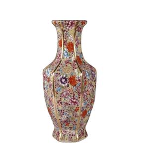 Vase en céramique hexagonal de style Qing Qianlong antique, émail coloré, fait à la <span class=keywords><strong>main</strong></span>, luxe, décoration de <span class=keywords><strong>bureau</strong></span> <span class=keywords><strong>avec</strong></span> bordure dorée pour une utilisation en intérieur - Product Image 1