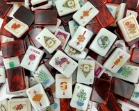 Juego de Mahjong Americano de Lujo en Acrílico Rojo Grabado, con Tapete, Soportes y Mesa, Regalo para Entretenimiento