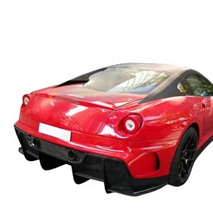 Kit carrosserie V de haute qualité au prix d'usine, adapté à la Ferrari 599, avec pare-chocs avant, pare-chocs arrière, jupes latérales inférieures et spoiler. - Product Image 6