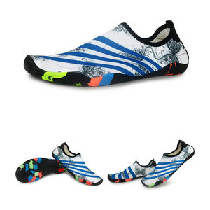 Zapatos de agua de secado rápido para hombre y mujer, zapatillas deportivas Unisex de suela ligera y duradera, para playa, piscina, natación, Surf y Yoga - Product Image 4