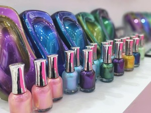 Vernice Metallica Oro Perla 301 - Alta Lucentezza e Resistenza agli Agenti Atmosferici per Rivestimenti Automobilistici e Industriali - Product Image 6