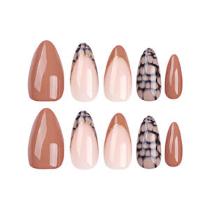 <span class=keywords><strong>Faux</strong></span> <span class=keywords><strong>ongles</strong></span> courts imprimés d'amande avec couronne de colle strass décoration conception presse sur les <span class=keywords><strong>ongles</strong></span> conseils de manucure - Product Image 5