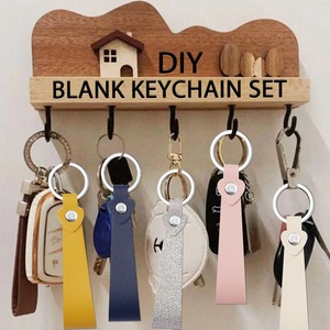 Llavero portátil de cuero PU con colgante en forma de corazón, accesorio de llavero en blanco, etiqueta personalizada para pareja, colgante para <span class=keywords><strong>coche</strong></span> - Product Image 3