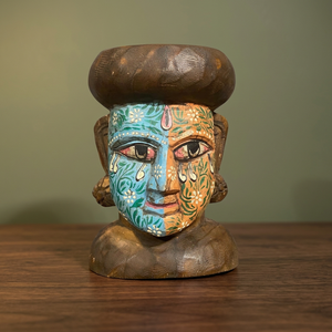 Tête de Bouddha en bois peinte à la main de style bohème, design artisanal en bois - Product Image 6