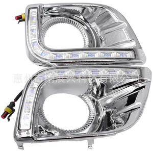 ฝาครอบไฟตัดหมอก LED โตโยต้า ปราโด ปี 2010-2013 ด้านหน้า สีเงิน ABS พร้อมชุดสายไฟยึดด้วยสกรู - Product Image 3