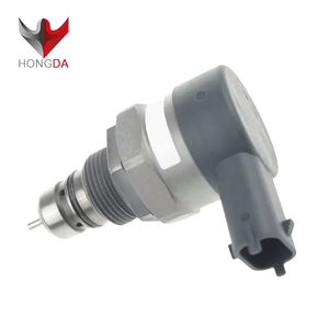 Regulador de presión de combustible Common Rail del fabricante 0281002826 para <span class=keywords><strong>mercedes</strong></span>-benz <span class=keywords><strong>Sprinter</strong></span> 309 310 311 313 <span class=keywords><strong>314</strong></span> 316 <span class=keywords><strong>CDI</strong></span> - Product Image 3