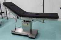 Table d'opération électrique à bas prix avec certification ISO 13485 pour les hôpitaux africains