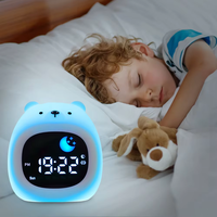 Bestseller niedlichen Design Cartoon tragbare Kinder Cloud Wecker wecken Licht Schlaf Coach