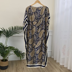 Vente en gros 2026 : Caftans et Robes pour Femmes, Longueur 120 cm, Abayas Musulmanes Longues Imprimées de Marque, Robes Africaines en Soie pour Dames - Product Image 6