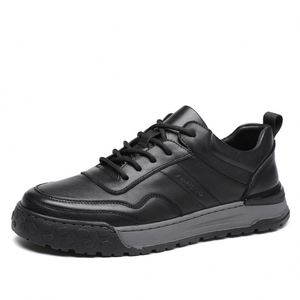 Chaussures en cuir décontractées pour hommes, style sport, plateforme confortable, à lacets, pour la marche, été, hiver, printemps, tendance, semelle en caoutchouc - Product Image 1