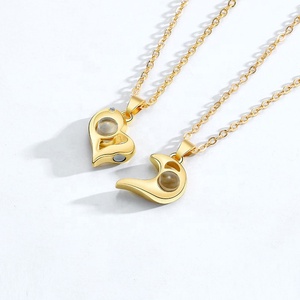 Mwsc — collier plaqué or <span class=keywords><strong>pour</strong></span> <span class=keywords><strong>Couple</strong></span>, chaîne magnétique avec cœur, cadeau de la saint-valentin, 100 langues - Product Image 5