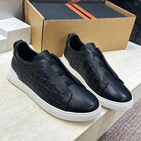 Chaussures de marche décontractées de luxe pour hommes en cuir de vachette véritable à motif crocodile, avec sangle élastique, style baskets de créateur, nouvelle collection