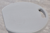 Vente en gros de nouvelle chaise de pêche de jardin extérieure en plastique blanc avec soufflage tabouret pliant léger et portable