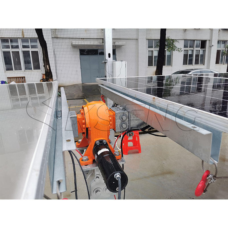 Single Axis Smart Solar Panel Tracking System with Slewing Drive