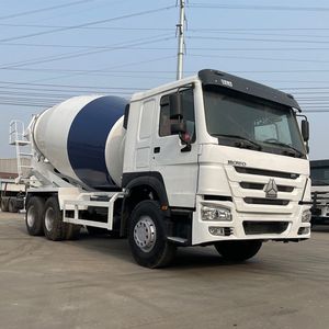 Offerta Speciale in Algeria: Autocarro Betoniera Sinotruk HOWO Zoomlion 9-12m³ con Motore e Ingranaggi ad Alto Momento di Carico - Product Image 5