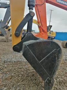 รถขุดไฮดรอลิก Sany SY135C 13 ตัน มือสอง พร้อมมอเตอร์ เครื่องยนต์ เกียร์ แบริ่ง ปั๊ม ได้รับการรับรอง ขายส่งจากจีน - Product Image 2