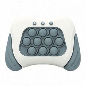 Nouveaux jouets 2023 : Console de jeu portable rétro avec fonction Quick Push Popit, design mini électronique lumineux en silicone - Product Image 3