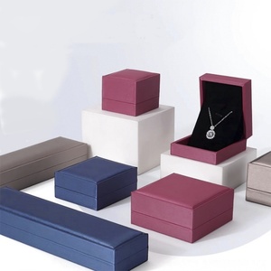 Luxury Fashion Custom Brushed Leather Jewelry Boxes Set Wholesale Custom Pu Leather Jewelrybox for Earrings Pendants <b>Rings</b> - Product Image 2