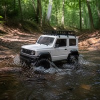 Yetişkinler İçin RC Oyuncaklar 4WD Uzaktan Kumandalı Beyaz Kompakt SUV Hobi Seviyesi Hediye Arazi Aracı EN71 CE Onaylı