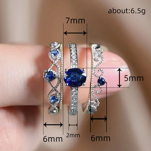 Set di Tre Anelli Royal Crown per Donne, Gioielli Eleganti Vintage di Tendenza - Product Image 4