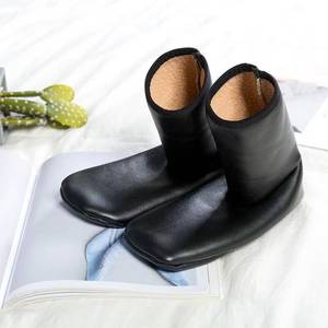 Vente directe d'usine, vente en gros en stock, chaussettes pour hommes en PU halal pour musulmans, Vadu Pray Umra - Product Image 1