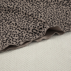 Moda <span class=keywords><strong>mujer</strong></span> conjuntos de dos piezas sin mangas Sexy Crop Top pijama pantalones cortos <span class=keywords><strong>para</strong></span> <span class=keywords><strong>mujer</strong></span> estampado de leopardo ropa de dormir <span class=keywords><strong>Mujer</strong></span> - Product Image 5