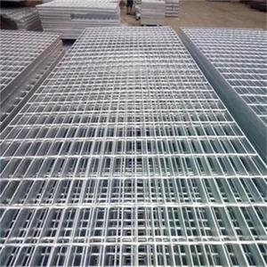 Lưới thép mạ kẽm 32mm x 5mm Khoảng cách 2000kg/m² cho các dịch vụ cắt và hàn - Product Image 2