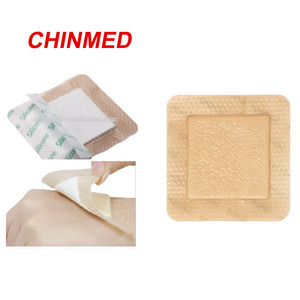 Medicazione in Schiuma di Silicone Autoadesiva ad Alta Assorbenza Certificata CE per Piaghe <span class=keywords><strong>da</strong></span> <span class=keywords><strong>Decubito</strong></span> con Bordo Proteggi-Bordi, Comfort e Sicurezza per la Cura delle Ferite - Product Image 2