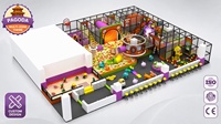 Équipement complet de terrain de jeux intérieur : Pagode, thème multi-zones, gazebo circulaire, bac à sable, piscine à balles, structure de jeu en maille noire, toboggans