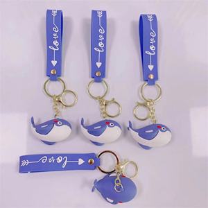 พวงกุญแจแบบกำหนดเอง ของขวัญส่งเสริมการขาย พวงกุญแจการ์ตูนขนาดเล็ก พวงกุญแจรูปสัตว์ทะเลน่ารัก พวงกุญแจยางพีวีซี 3 มิติ รูปวาฬการ์ตูน - Product Image 4
