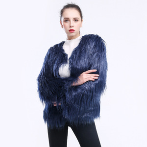 Cappotto Corto da Donna in <span class=keywords><strong>Pelliccia</strong></span> Sintetica di Agnello Lavata, Manica Lunga, Comodo e alla Moda - Product Image 6