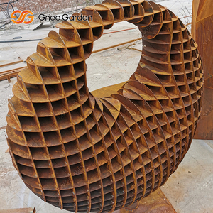 Grande sculpture ronde créative en acier corten Art de jardin extérieur populaire pour décoration de patio Nouvelle forme créative - Product Image 4