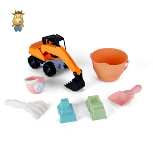 Juego de juguetes de excavadora de playa de paja de trigo, 7 piezas, con camión excavador, cubo, regadera, tamiz, moldes de arena, ecológico, para niños, en bolsa de malla - Product Image 1
