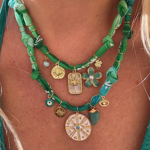 Collana Trendy Placcata <span class=keywords><strong>Oro</strong></span> con Ciondolo Geometrico in Corda di Velluto, Stella Marina, Pesce, Conchiglia e <span class=keywords><strong>Sole</strong></span> - Product Image 3
