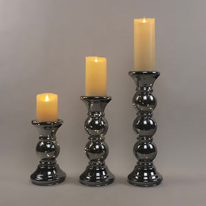 Ensemble personnalisé de 3 bougeoirs à pilier en verre cristal coloré taillé lumineux pour décoration de table de mariage à vendre - Product Image 4