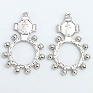 Vintage Catholic Divine Mercy Anello pregiera Pocket Finger Anello rosario da un anno - Product Image 1