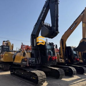 Presque neuf, économe en carburant et puissant, excavateur sur chenilles hydraulique Volvo EC140 d'occasion de 14 tonnes pour projets municipaux - Product Image 1