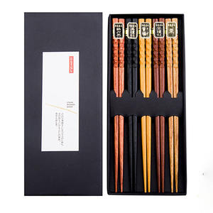 Juego de palillos de bambú orgánico reutilizables para Sushi, palillos de madera antideslizantes creativos de <span class=keywords><strong>estilo</strong></span> <span class=keywords><strong>coreano</strong></span> japonés, superventas <span class=keywords><strong>2022</strong></span> - Product Image 6