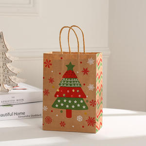 Bolsa de Regalo Navideña de Papel Kraft de Lujo con Asas, Impresión Personalizada, Proveedor de Empaques para Fiestas de Año Nuevo - Product Image 6