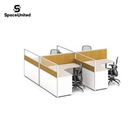 Postes de travail modernes avec cloisons de bureau SpaceUnited, bureaux élégants de style écran