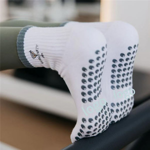 Calcetines <span class=keywords><strong>de</strong></span> Yoga <span class=keywords><strong>de</strong></span> Algodón con Logotipo Personalizado <span class=keywords><strong>de</strong></span> Primera Calidad, Calcetines Deportivos Antideslizantes, Calcetines <span class=keywords><strong>de</strong></span> Pilates con Agarre, Calcetines <span class=keywords><strong>de</strong></span> Alta Calidad - Product Image 2
