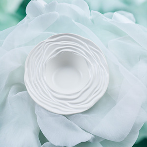 Plato de comida occidental Plato de pasta Platos irregulares Plato de cena de porcelana de hueso blanco Forma de Rosa orgánica irregular - Product Image 4