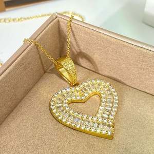 Collar con Colgante de Corazón Moderno, Chapado en Oro de 18K, con Circonitas Cúbicas Baguette, para Chicas y Mujeres - Product Image 4