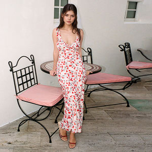 เดรสยาวทรงเข้ารูป คอวีลึก แขนกุด แต่งระบายลูกไม้สีหวาน ตัดต่อสีสันสวยงาม เป็นมิตรต่อสิ่งแวดล้อม เหมาะสำหรับวันหยุดฤดูร้อนและชายหาด - Product Image 3