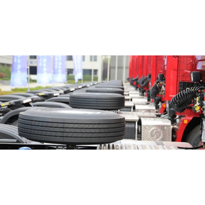 Nuevo título "Camión tractor diésel 6x4 con chasis y neumáticos Euro 2 Emission X5000 para vehículos especiales" - Product Image 1