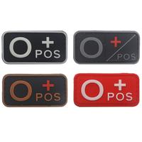 Fabrication de patchs en caoutchouc souple PVC personnalisés avec logo imprimé pour sacs
