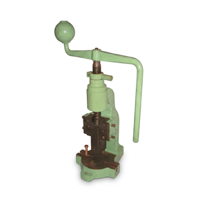 เครื่องมือทำเครื่องประดับเหล็ก รุ่น Eagle Hand Fly Press พร้อมด้ามจับสี่เหลี่ยม รุ่น 60.0155 สำหรับทำแหวน กด ปั๊ม และขึ้นรูป - Product Image 1